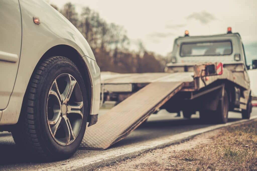 roadside assistance River Valley ON